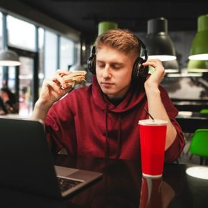 Foodfast вместо фастфуда: россияне переосмысливают быструю еду